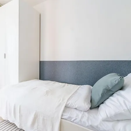 Trees Surfingbird דז'ווירז'ינו