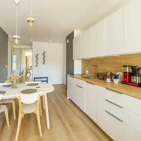 Trees Surfingbird דז'ווירז'ינו