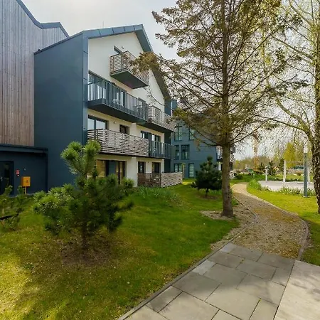 Apartment Trees Surfingbird *